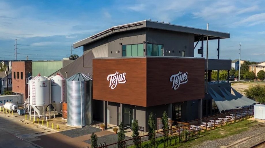 Exterior of Tejas Brewery in Houston