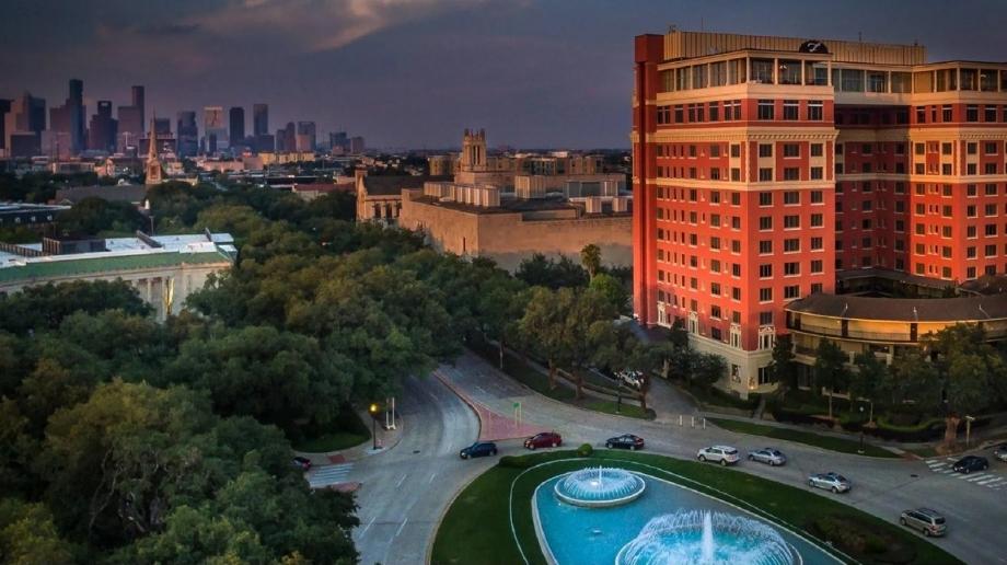Exterior of Hotel ZaZa Houston at dusk